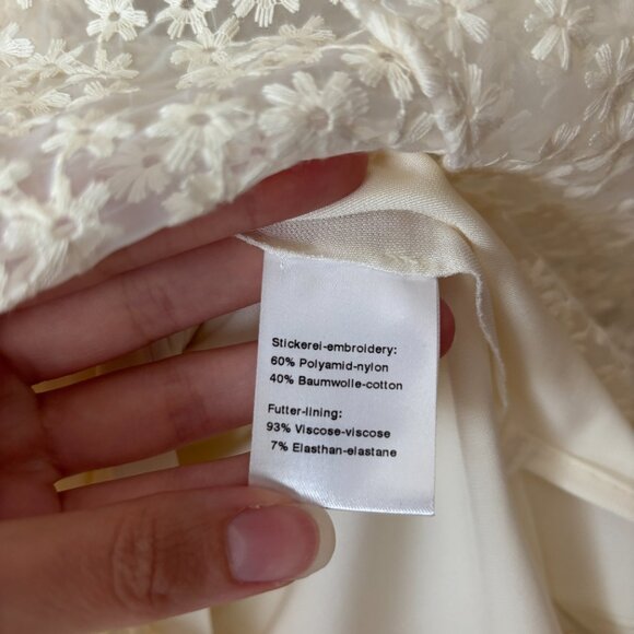 AKRIS Embroidered Floral Sheer Overlay Cream Midi Skirt - Picture 10 of 14